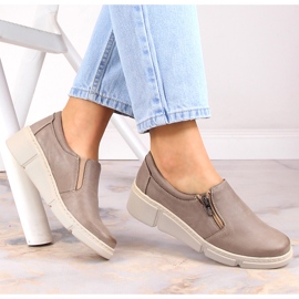 Női kényelmes bőr ékcipő bézs Helios 404-02 1 Női kényelmes bőr ékcipő bézs Helios 404-02 1