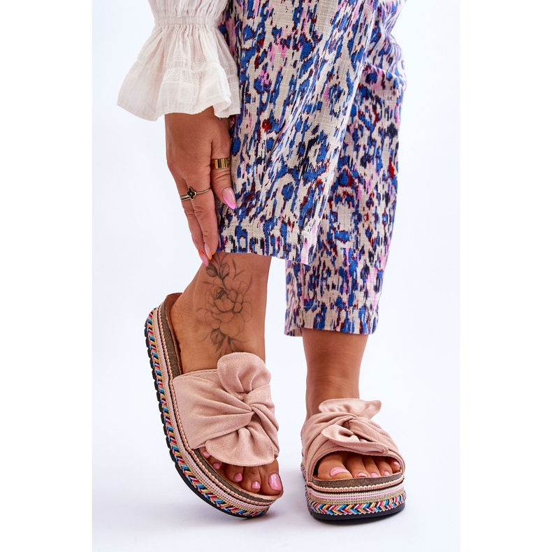 Női papucs masszív platformon, világos rózsaszín Terisa 1