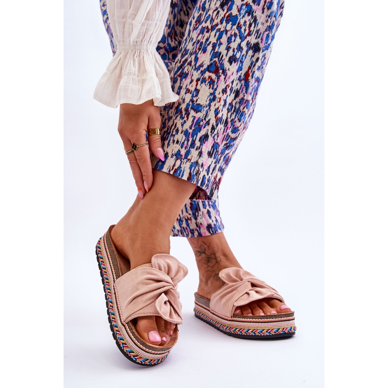 Női papucs masszív platformon, világos rózsaszín Terisa 2 Női papucs masszív platformon, világos rózsaszín Terisa 2