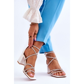 FJ1 Női bőr szandál Cubic cirkónia magassarkúval, fehér Liviano 2