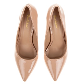 Comer Stílusos lakkozott sarok barna 1