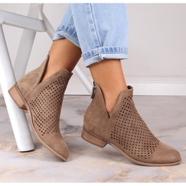 Női velúr áttört bézs csizma Potocki SZ12107 1