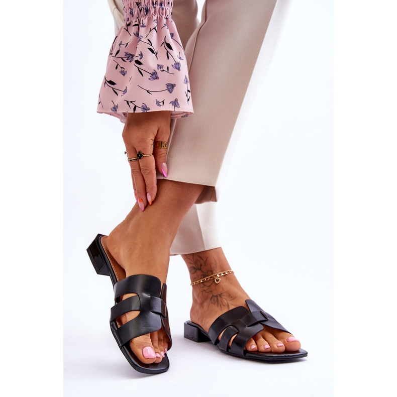 FJ1 Klasszikus női bőr papucs fekete Fendy 2 FJ1 Klasszikus női bőr papucs fekete Fendy 2