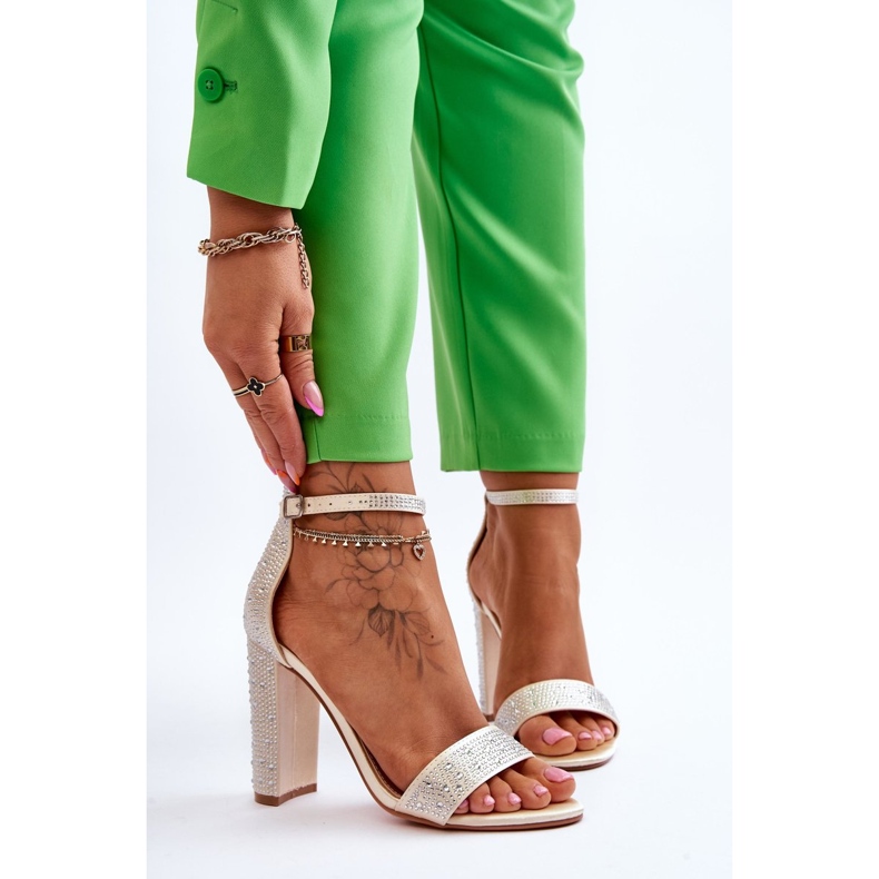 Női magassarkú szandál cirkóniával bézs idealisztikus 1