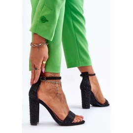 Női magassarkú szandál cirkóniával Fekete Idealist 2