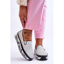 S.Barski Női áttört bőr tornacipő Slip-On White Sorito fehér 1