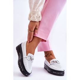 S.Barski Klasszikus áttört bőr mokaszin fehér rendy díszítéssel 2