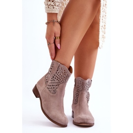 Lewski Shoes Női velúr áttört csizma Leski cipő 3301 Cappuccino barna 1