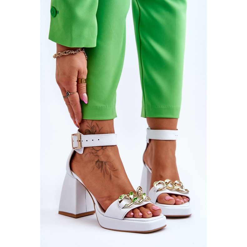 Lewski Shoes Női velúr szandál masszív sarkú Leewski cipő 3207 fehér 1