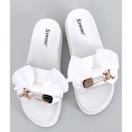 BM Teddy White mackó platform papucs fehér 1