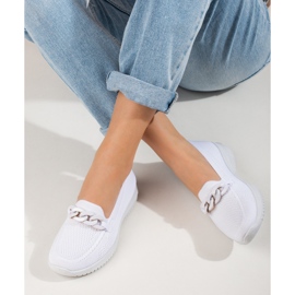 Kényelmes női anyagból, fehér Shelovet lánccal 2