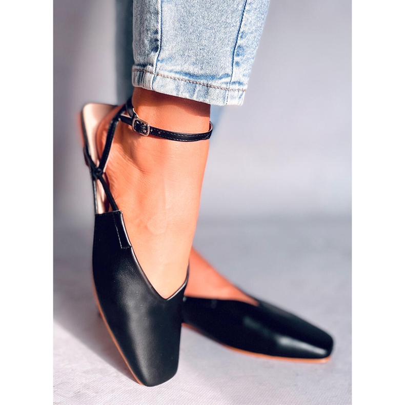 BM Nyitott sarkú balettcipők a Gianna Black-től fekete 1