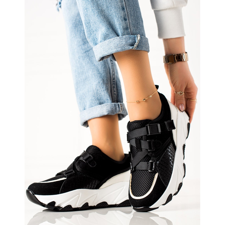 W. Potocki Cipők Potocki csattal fekete 1