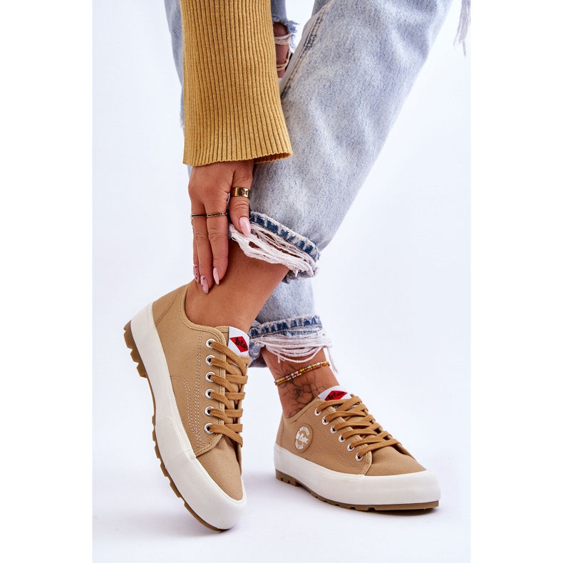 Női alacsony platformú tornacipő Lee Cooper LCW-23-44-1655L bézs 2