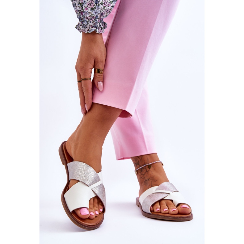 Klasszikus női szandál, fehér és ezüst Nancy 2