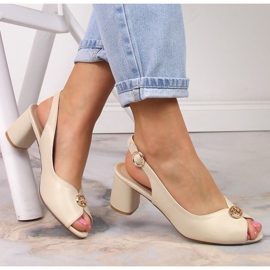 Evento Női szandál a poszton, dekorációval 23SD35-5480 bézs 2