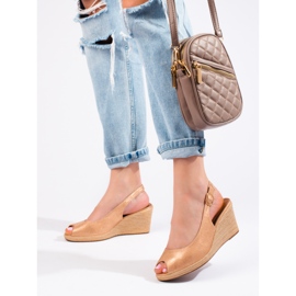 W. Potocki A márka Potocki elegáns szandálja bézs 1