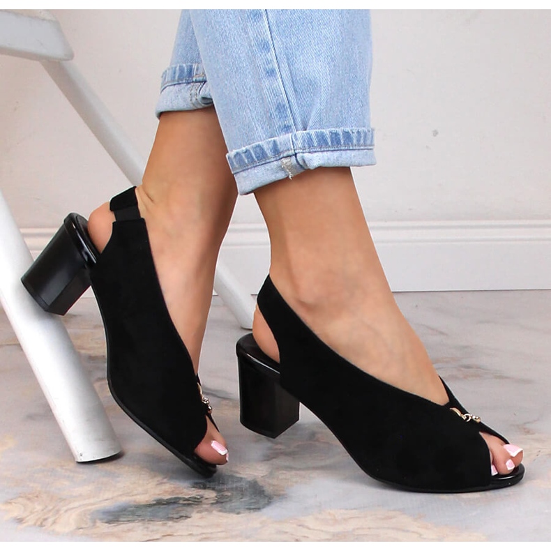 M. DASZYŃSKI Női fekete velúr felbújós szandál M.Daszyński SA169-6 1 M. DASZYŃSKI Női fekete velúr felbújós szandál M.Daszyński SA169-6 1