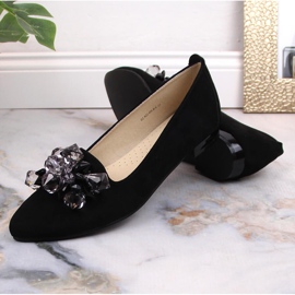 Női fekete velúr balerinák kristályokkal T.Sokolski W23-464 1