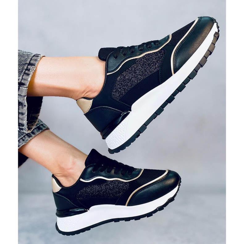 Breland Black női tornacipő fekete 1