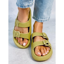 Aryn zöld gumi csúszdák 1