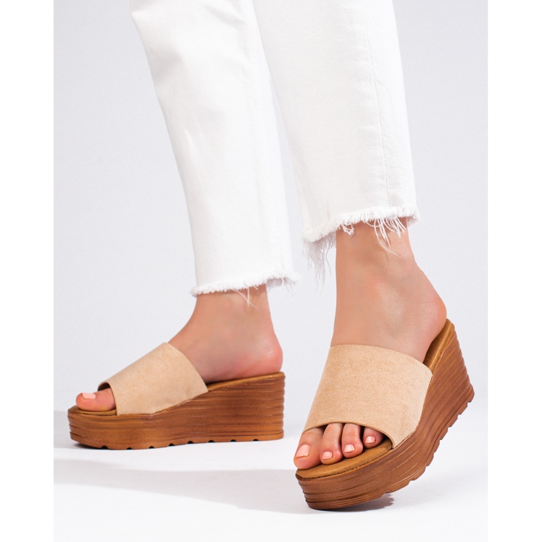 Női bézs Shelovet velúr ékpapucs 2