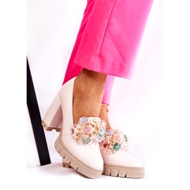 PA2 Elegáns pumpák díszítéssel, sima világos rózsaszín katerával 3