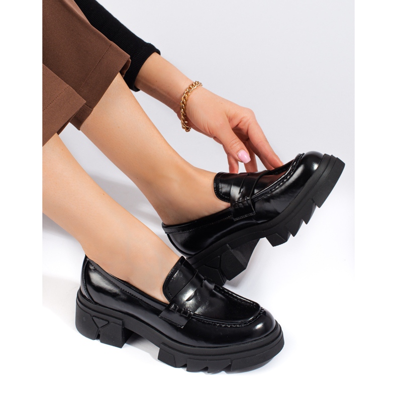 Fekete klasszikus Shelovet platform mokaszinok 2