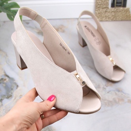 M. DASZYŃSKI Női velúr szandál bézs színű felhúzható oszlopon M.Daszyński SA169-6 1