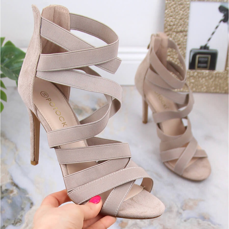 Női bézs velúr magassarkú szandál Potocki LE20016 1