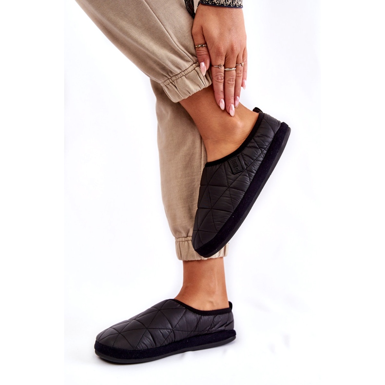 Női szigetelt papucs Big Star KK274606 Fekete 3