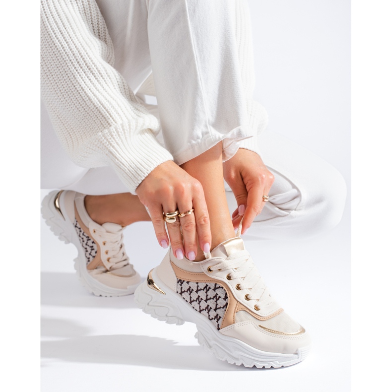 Női tornacipő vastag bézs Shelovet talpon 1