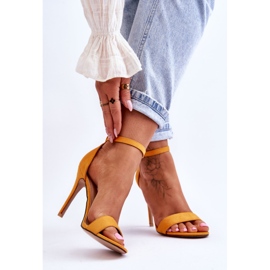 Velúr szandál Sárga Liberty Magassarkún 2