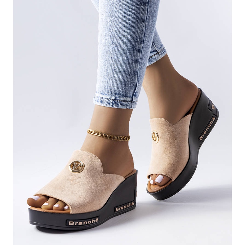 Vinceza A márka bézs színű magas szandálja Vincez 1