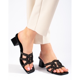 Női elegáns fekete Shelovet papucs a poszton 1