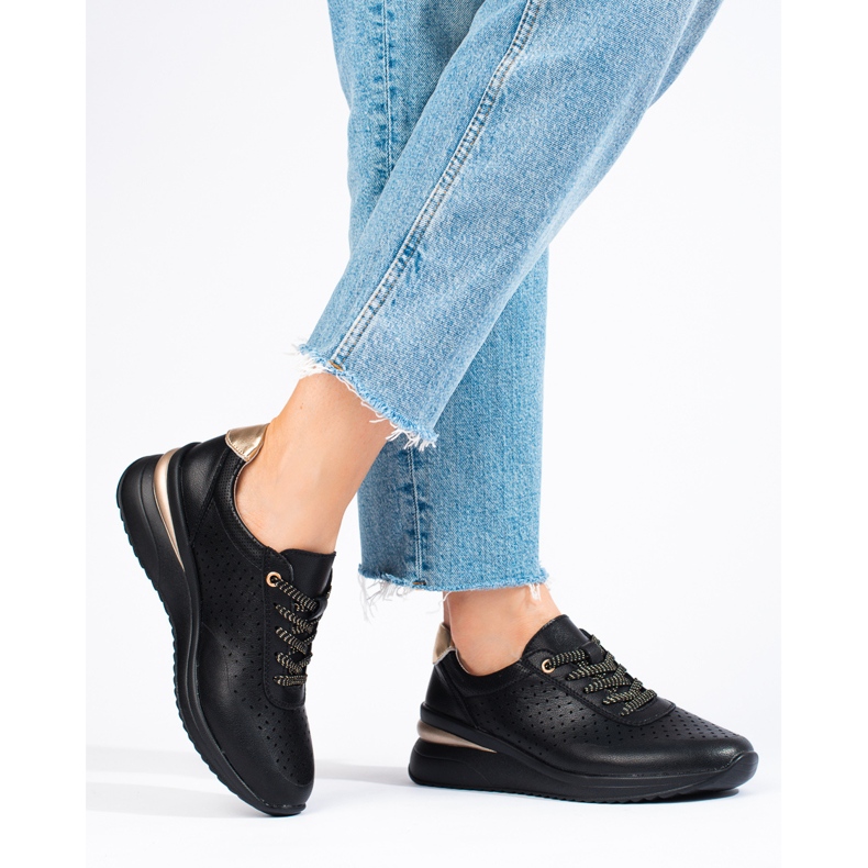 Shelovet áttört bőr ékcipő fekete 1