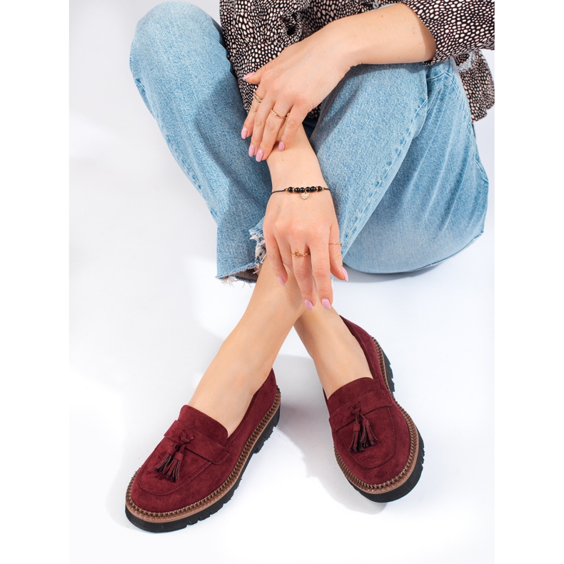 Vinceza barna velúr bojtos cipók piros 1 Vinceza barna velúr bojtos cipók piros 1