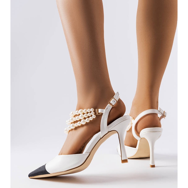 Ridge fehér gyöngysoros sarkú cipő 1