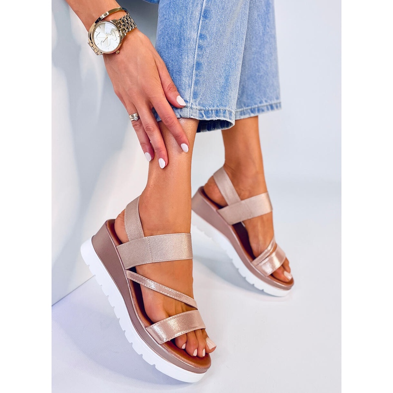 BM Carlton Champagne ékszandál rózsaszín 2