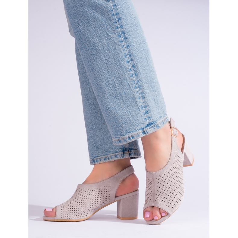 W. Potocki Shelovet szürke áttört magassarkú szandál 1