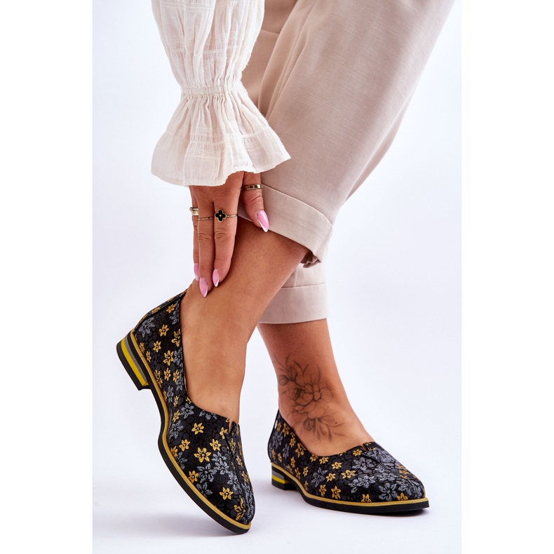 Bőr cipő Maciejka Yellow Flowers 05035-38 Fekete 2