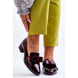 Vinceza Divatos lakkozott pumpák bordó Shira dekoratív masnival piros 1