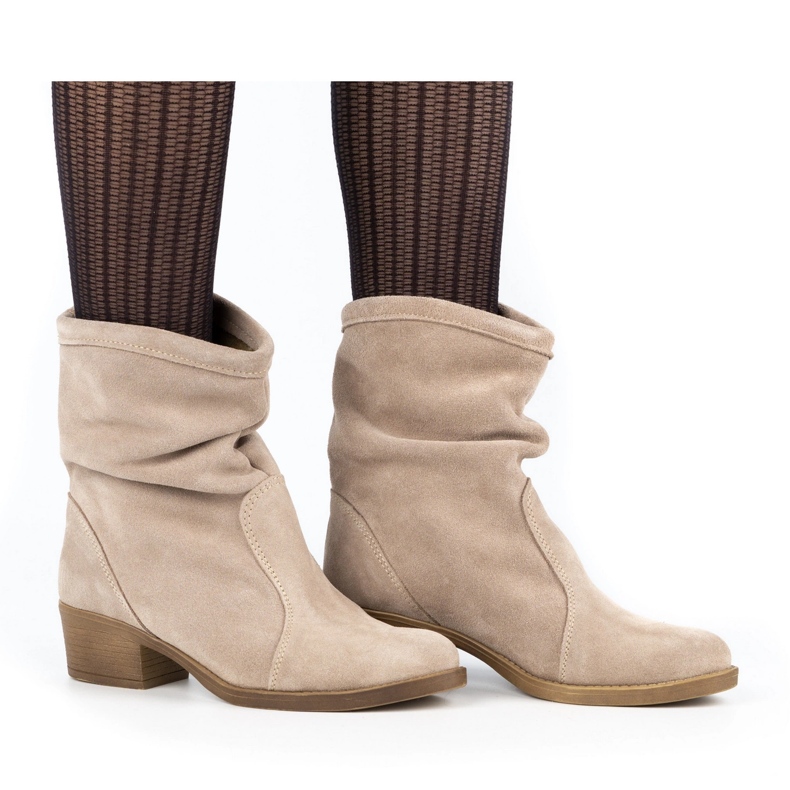 Olivier Mona bézs magassarkú 1