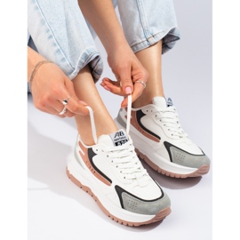 Női tornacipő vastag talpon Shelovet fehér 1