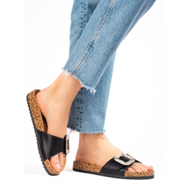 Kényelmes női fekete papucs a Shelovet platformon 1