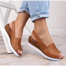 Női barna ékszandál Potocki AD77007 1