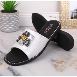 Női lapos kényelmes fehér papucs cirkóniákkal S.Barski Kv 2775-31 1