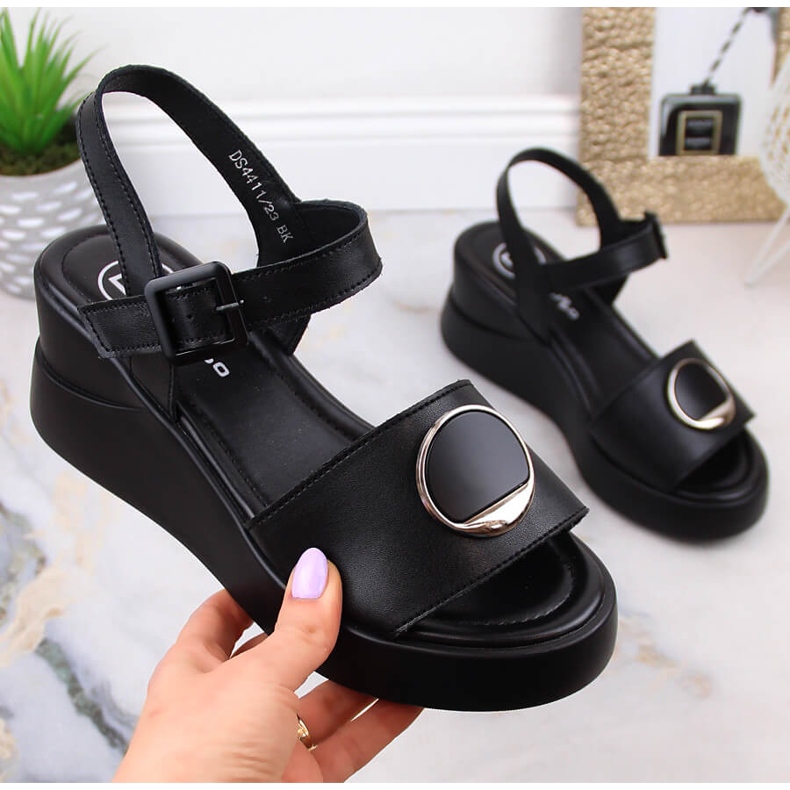 Női fekete bőr ékszandál Filippo DS4411 1