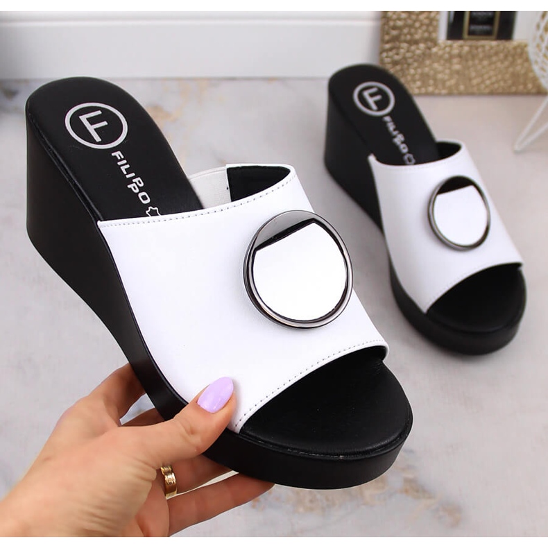 Női fehér bőr ékpapucs Filippo DK4610 1