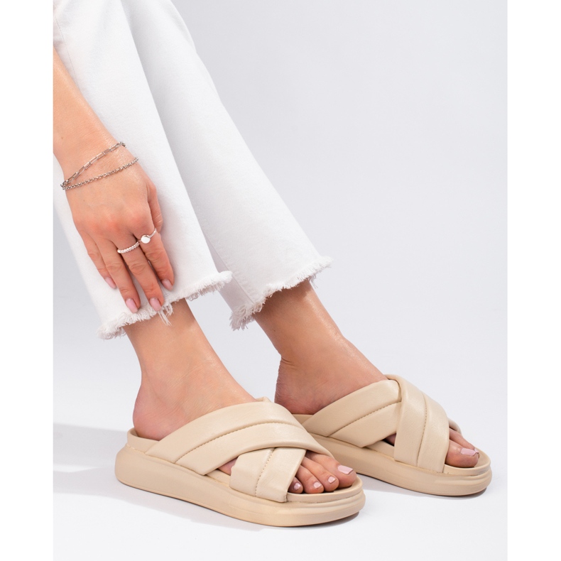 Papucs az LA.FI platformon bézs 1